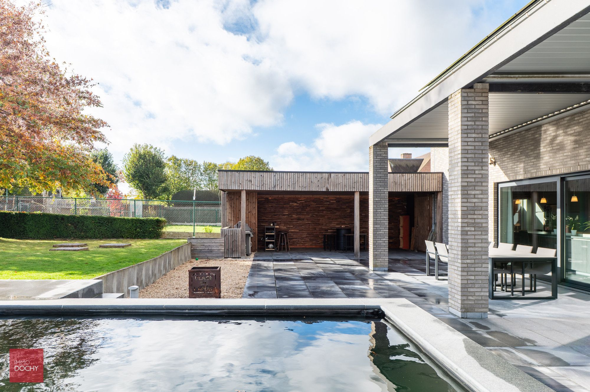 Recente en energiezuinige villa op een perceel van 1.688 m², gebouwd in 2011. foto 4