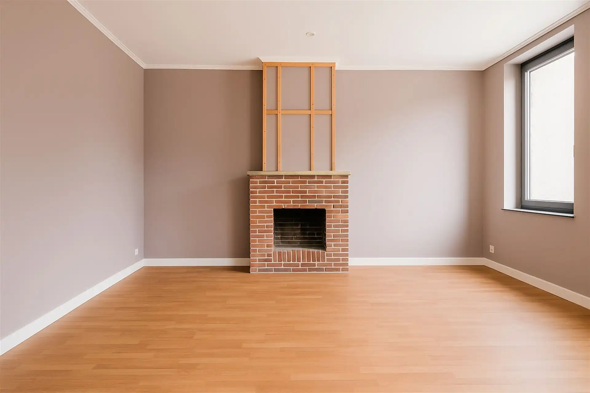 Totaalrenovatie halfopen bebouwing op toplokatie! foto 3