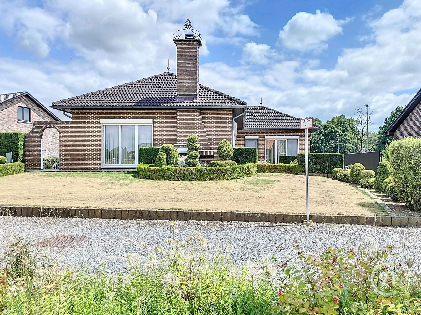 Degelijke en onderhouden gelijkvloerse woning met werkhuis foto 2