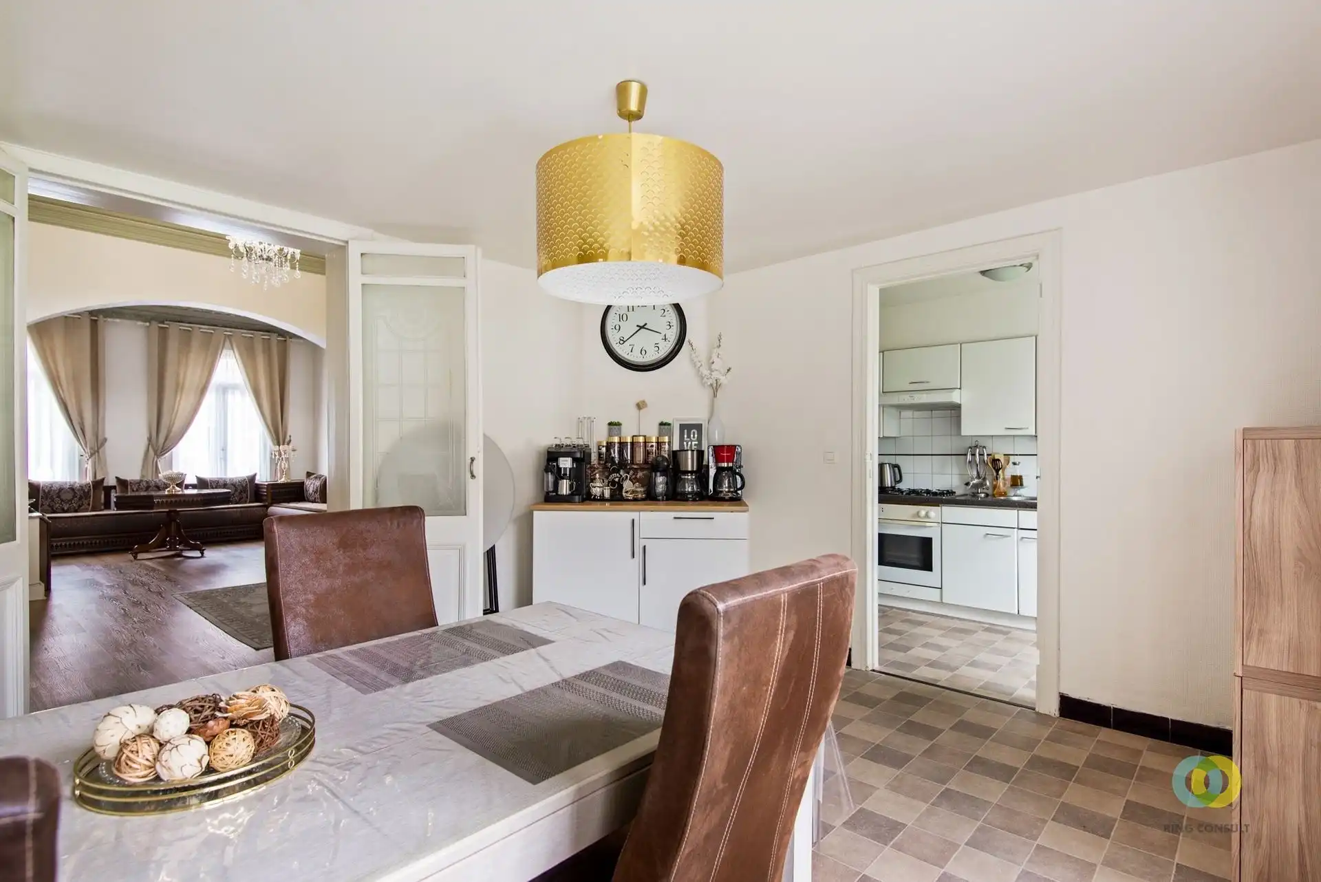 Instapklare en ruime stadswoning met karakter foto 6