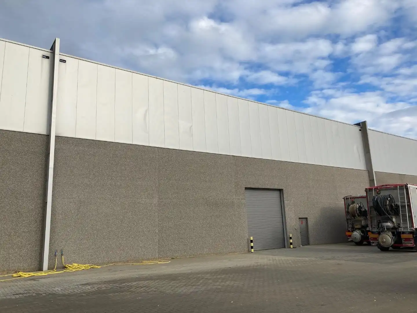 Industriegebouw te huur op het bedrijventerrein Tongeren Oost. foto 2