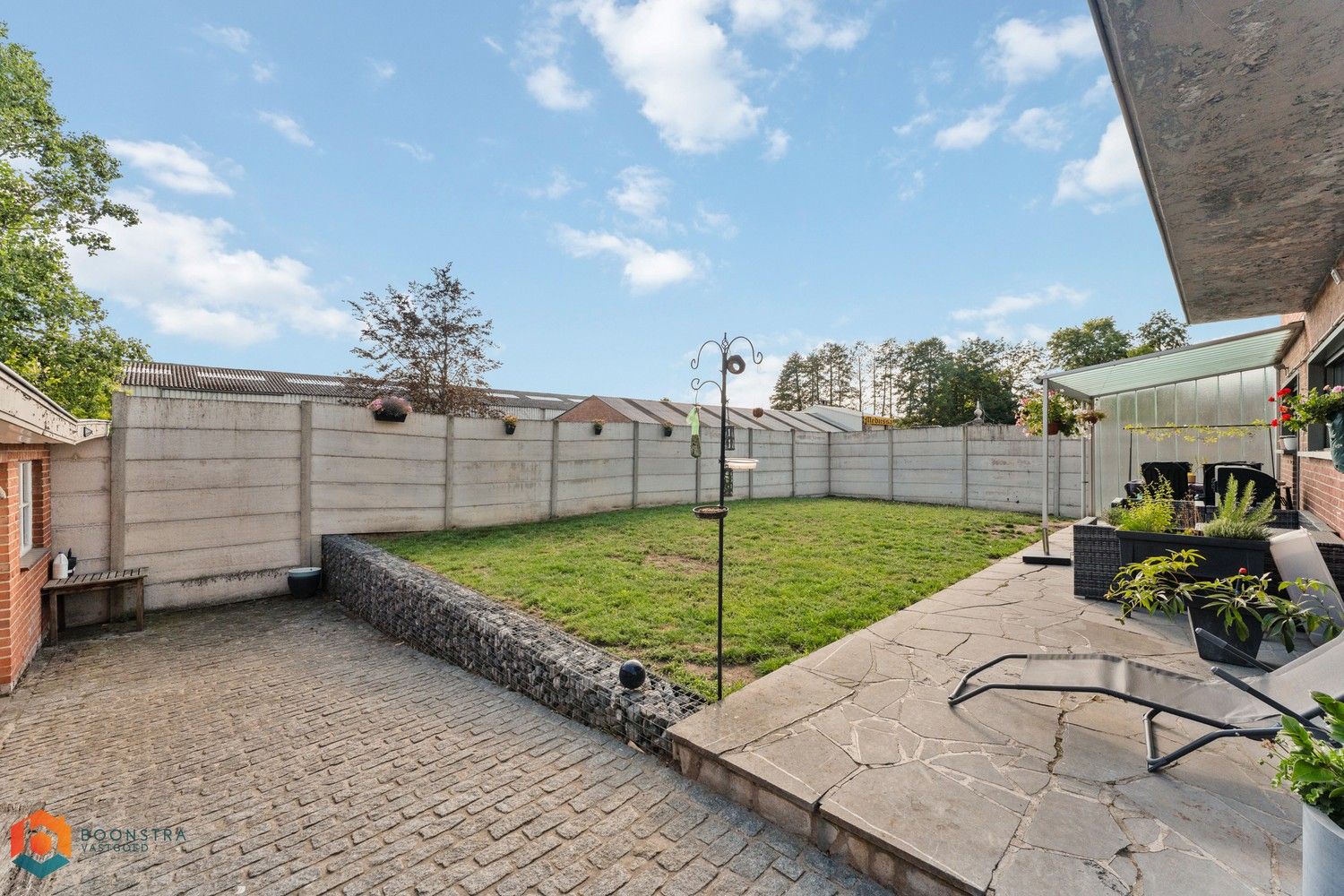 Woonst met zeer ruim magazijn van 1600 m² op een uitstekende locatie foto 15