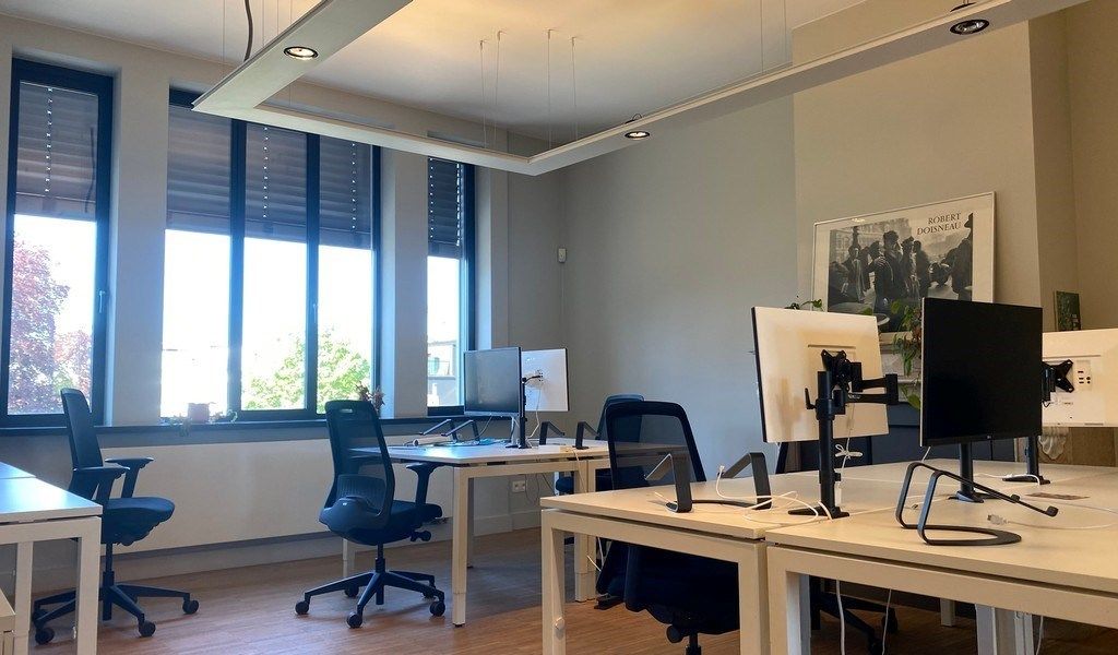 Gemeubelde kantoren in statig herenhuis aan R40 in Gent foto 3