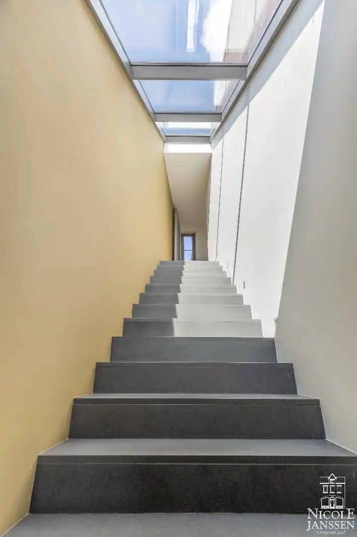 Zeer moderne en luchtige woning met twee slaapkamers gelegen op een rustige locatie foto 22