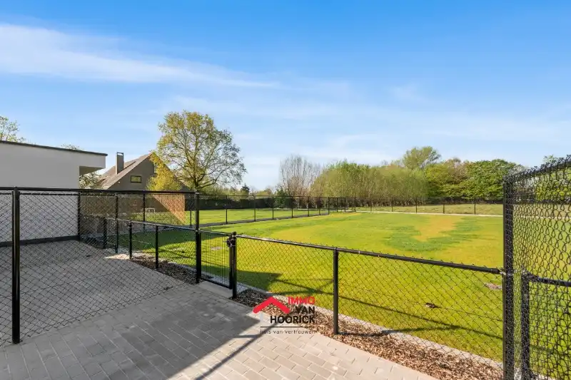 Prachtige gerenoveerde rijwoning! foto 17
