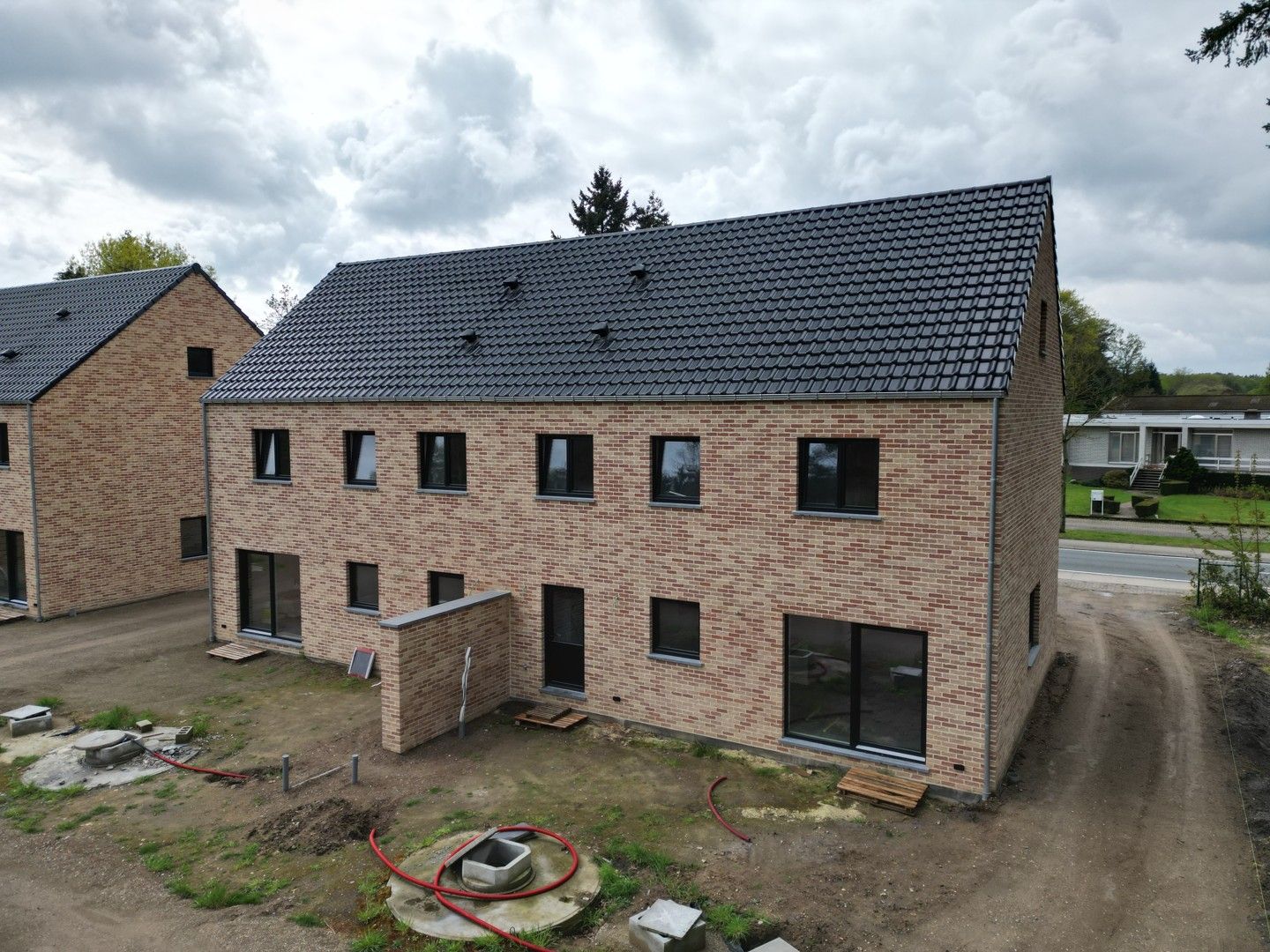 MODERNE ENERGIEZUINIGE HOB WONING TE HUUR - ZUTENDAAL foto 2