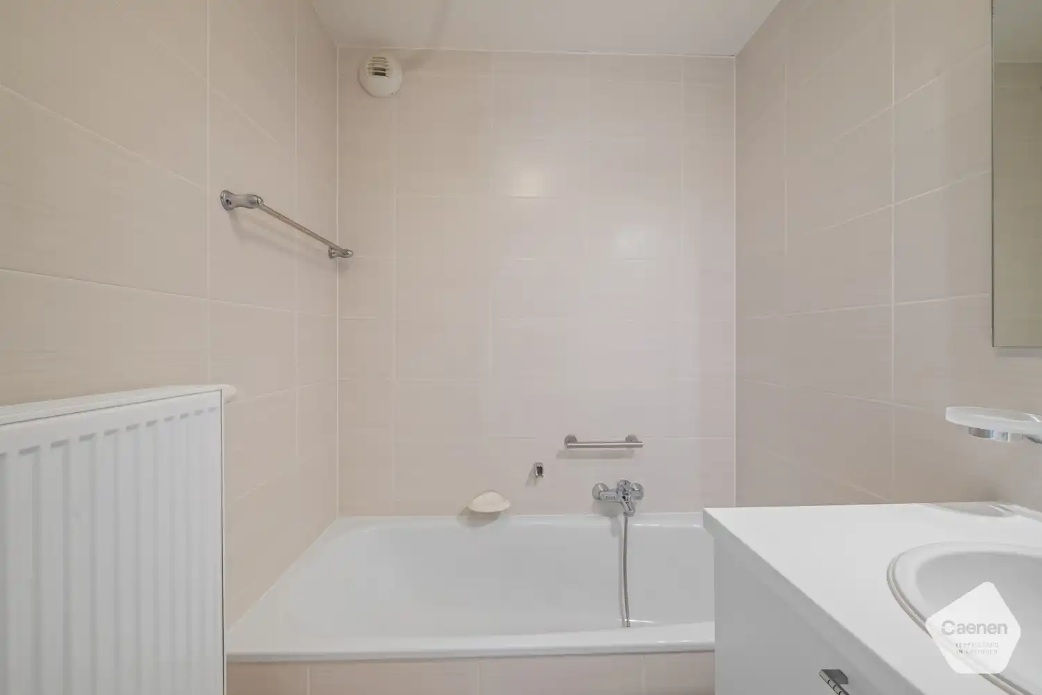 Ruim twee slaapkamer appartement met een uitstekende ligging foto 10