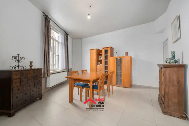 Instapklare woning met 3 slaapkamers, garage 72m² en carport 39m² !! foto 7