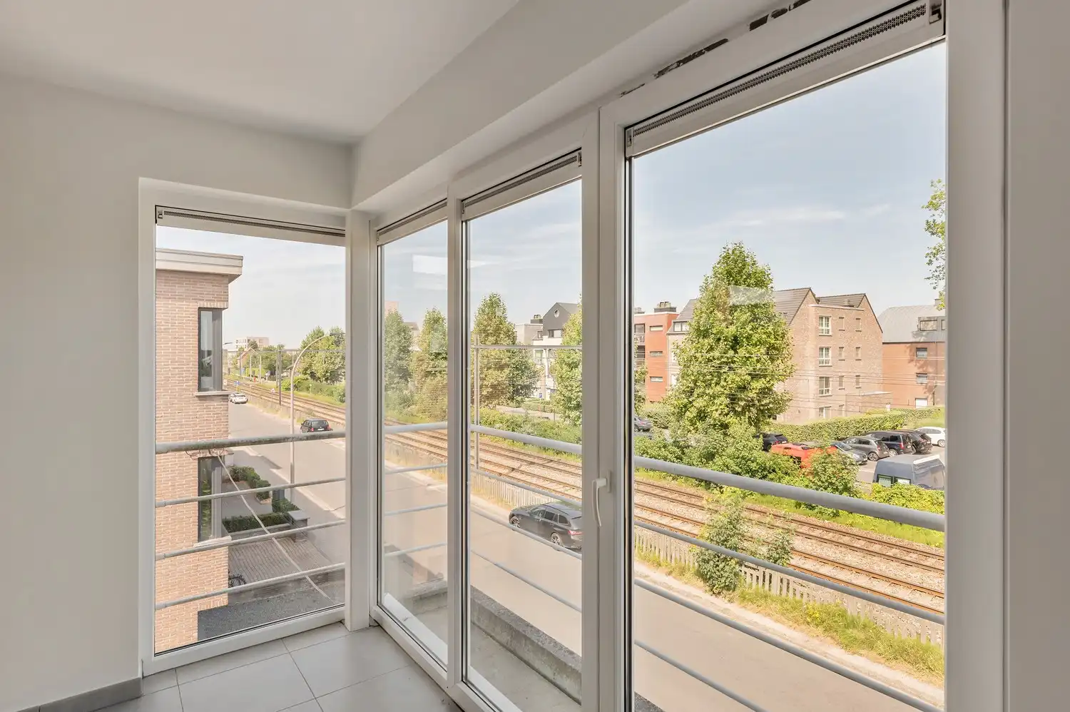 TE KOOP | Instapklaar appartement nabij het station van Geel. foto 6