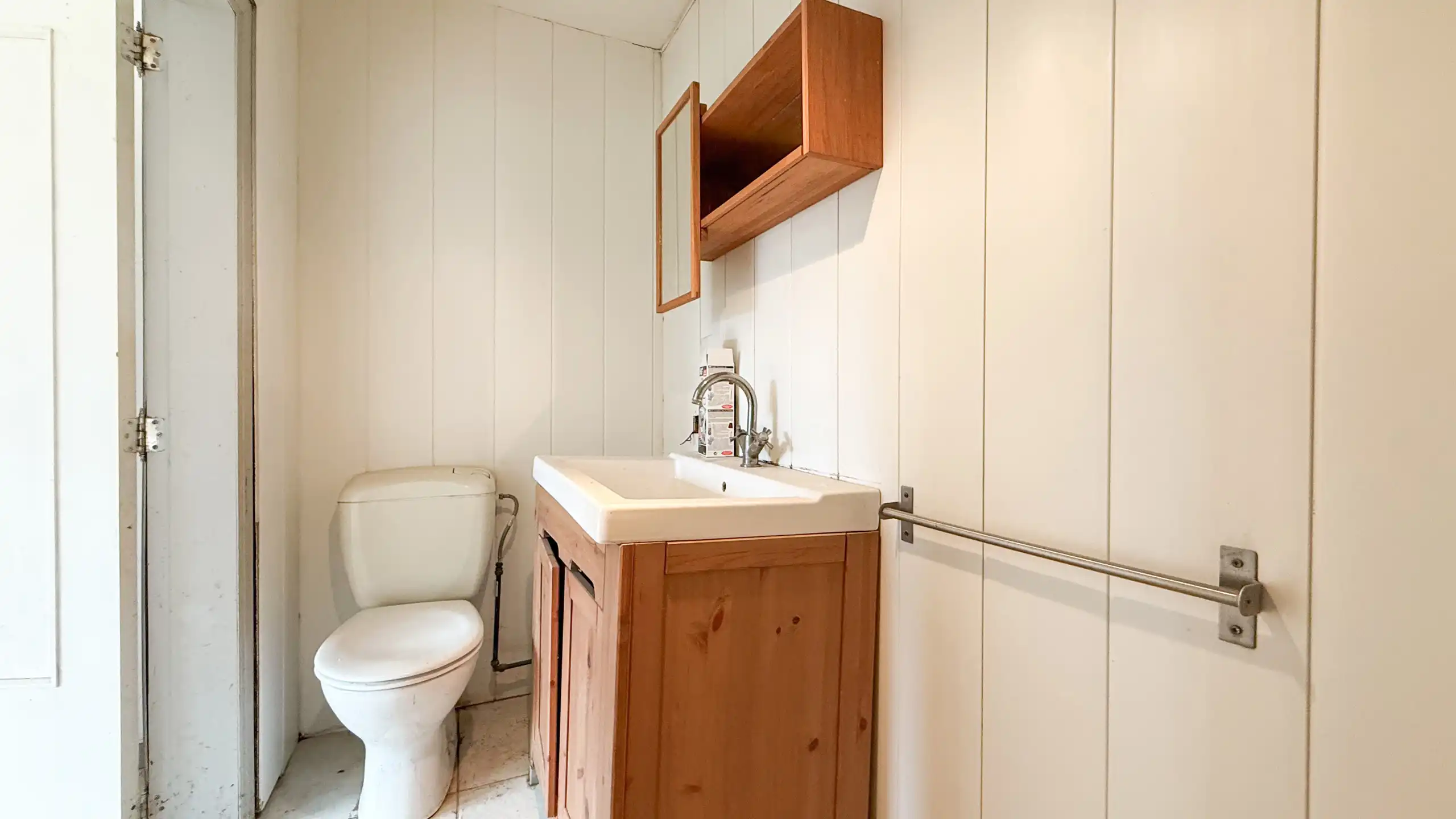 Charmante te renoveren woning in Kortessem! foto 20