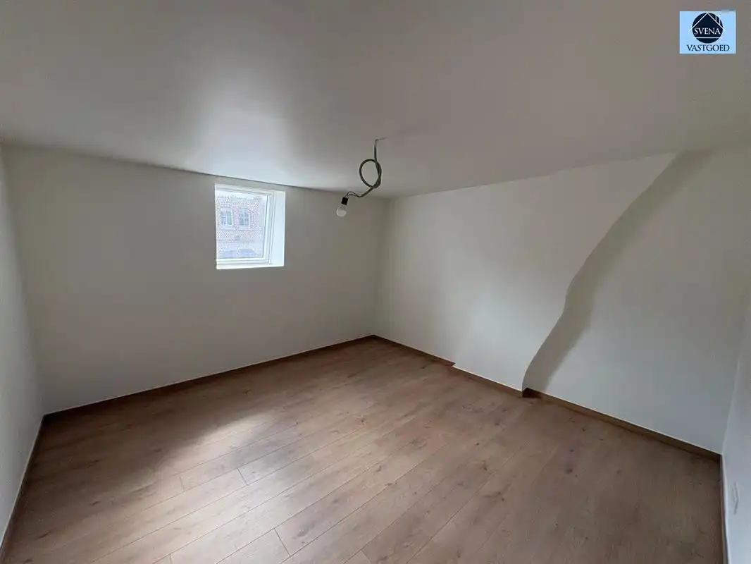 ZEER LEUKE GERENOVEERDE WONING MET 4 KAMERS foto 7