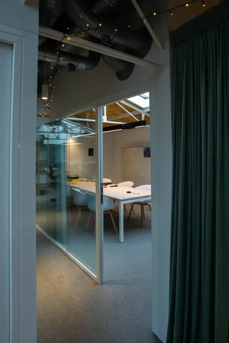 Kantoren in business center WATT Factory foto 8