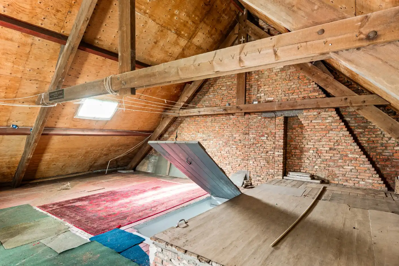 Te renoveren woning met 3 à 4 slpk., garage en tuintje foto 19