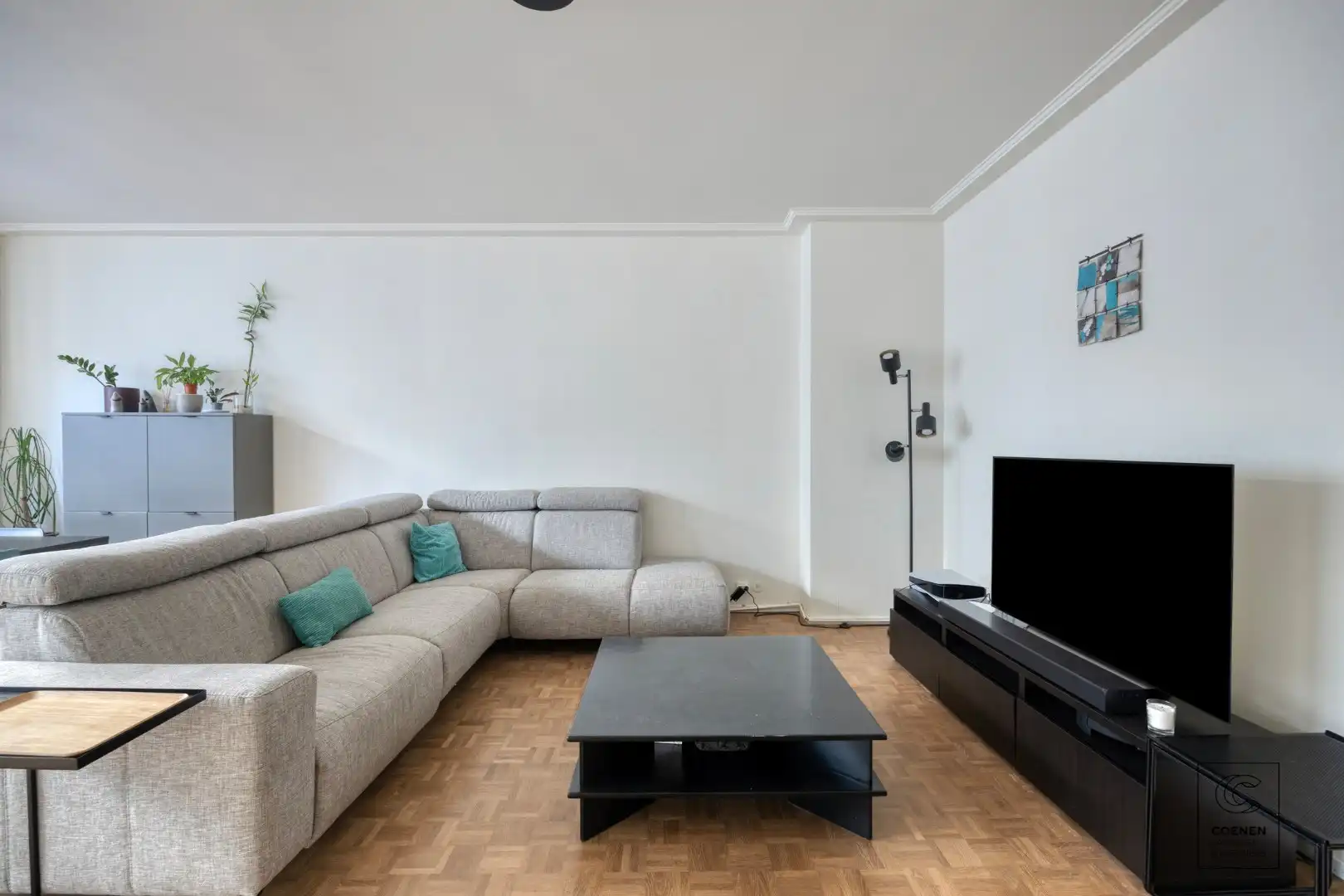 Ruim en verzorgd appartement van 121 m² op een centrale ligging te Antwerpen! foto 2