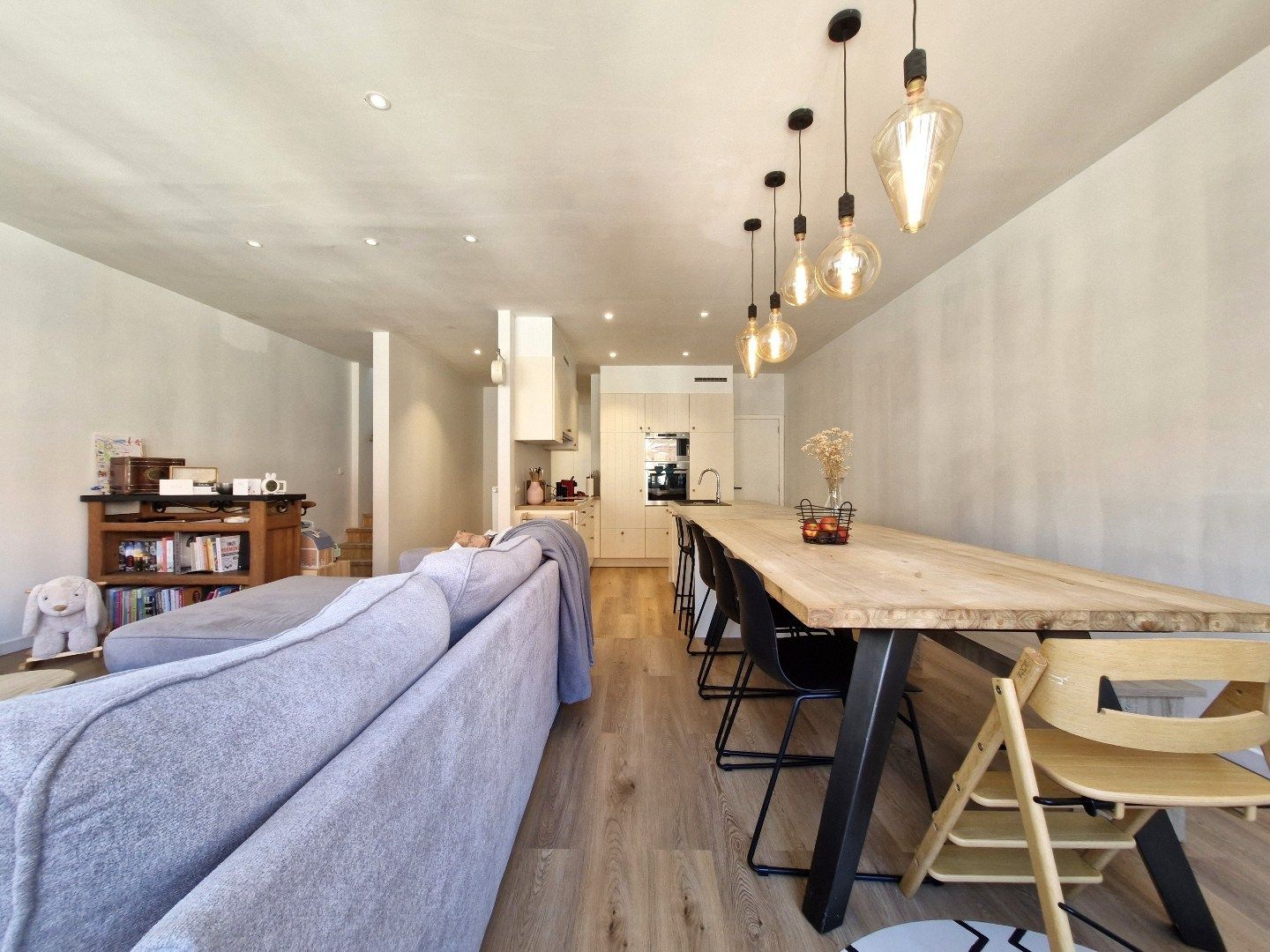 Zeer groot (129 m²), volledig gerenoveerd duplexappartement te Westkapelle foto 9