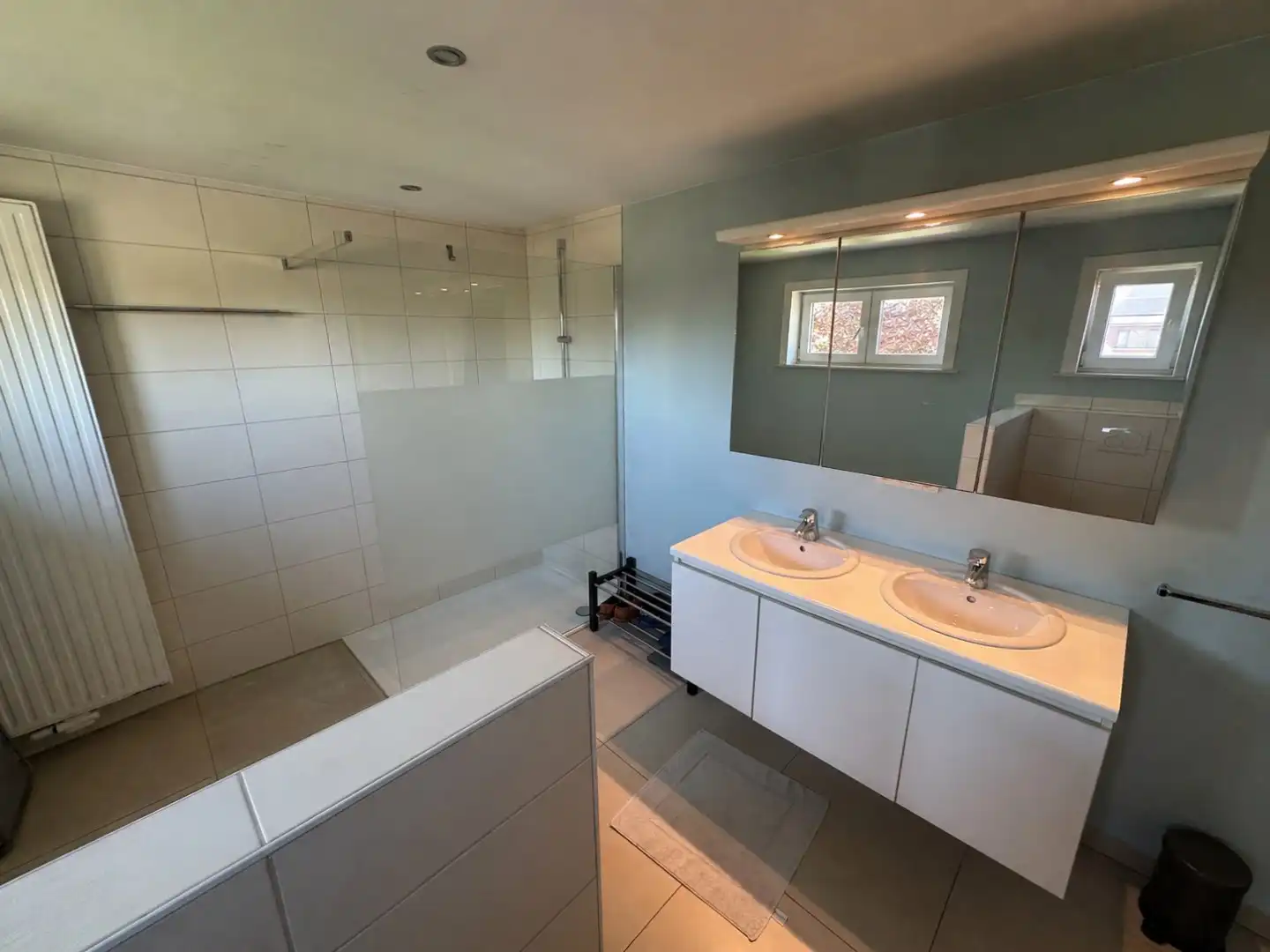 Gezellig 1-slpk appartement met autostaanplaats (en tuin), Torhout foto 9