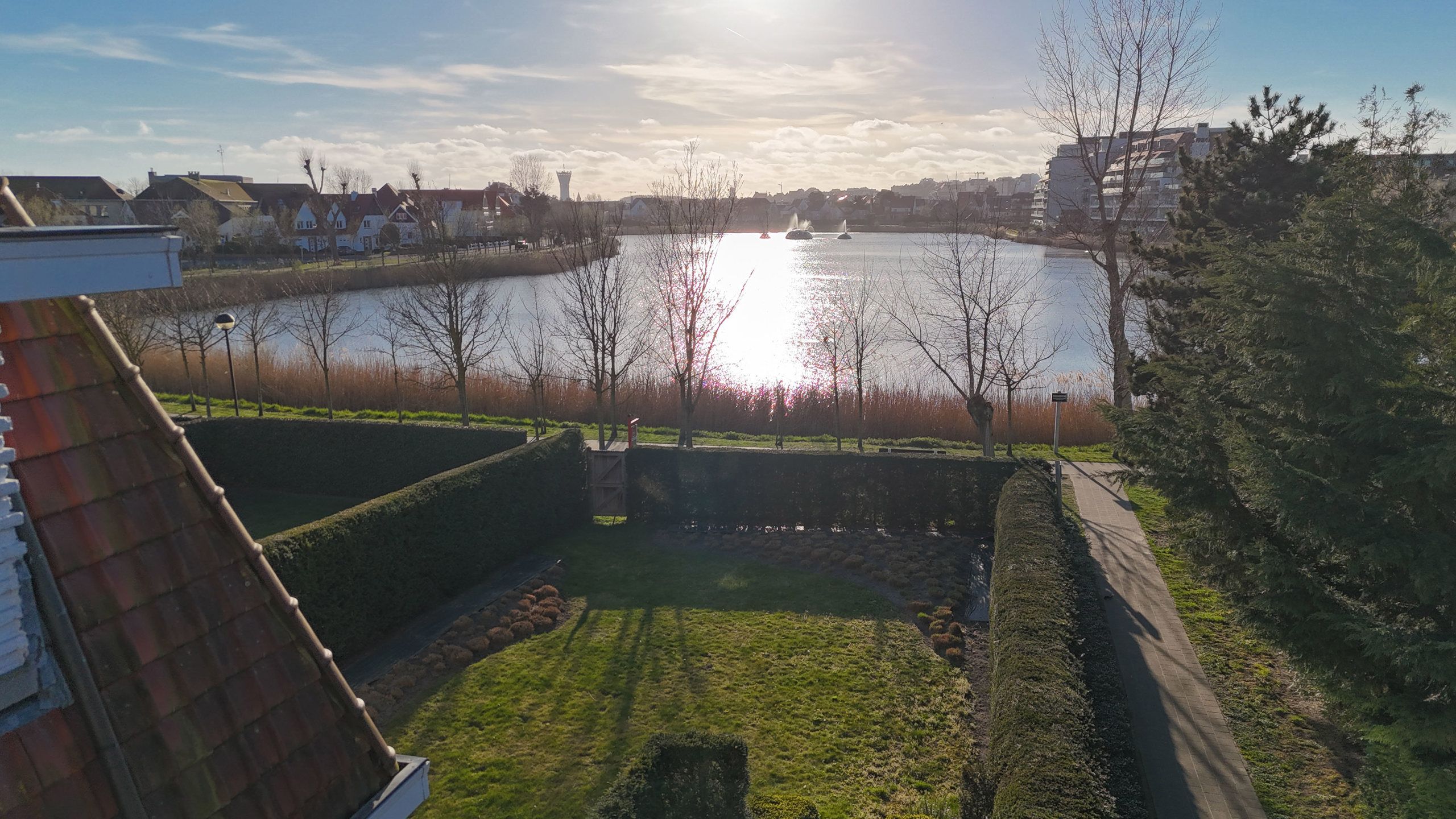 Exclusieve villa met adembenemend zicht op het ZEGEMEER... foto 3