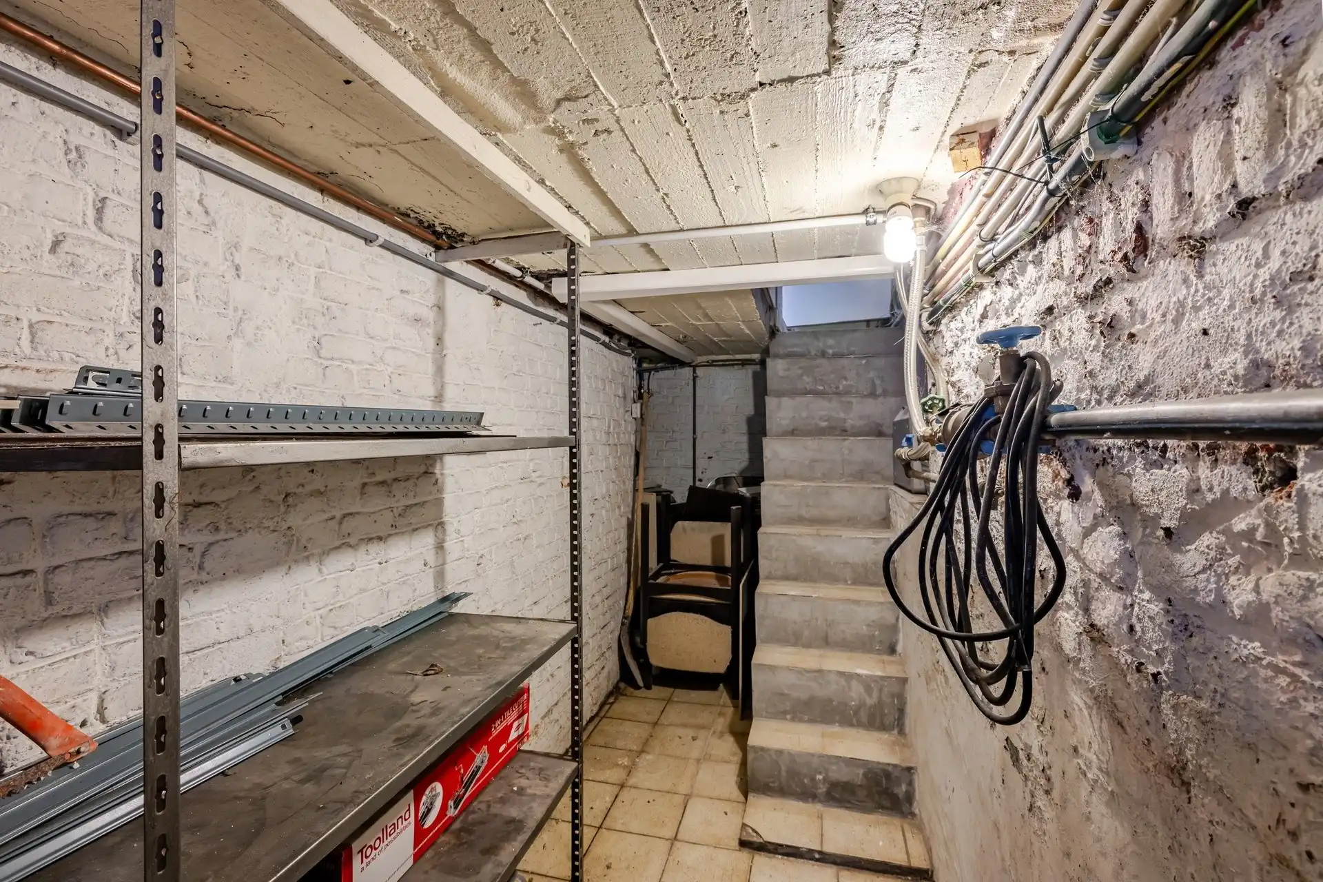 Recent gerenoveerde starterswoning op centrale locatie met 3 SLPKS foto 21