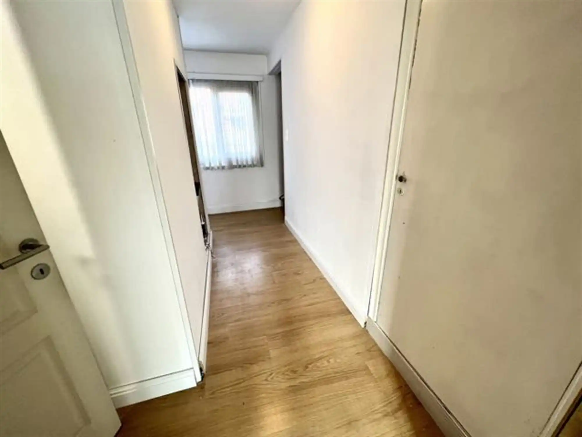 Totaal gerenoveerde (handels) woonst met duplexwoning foto 10