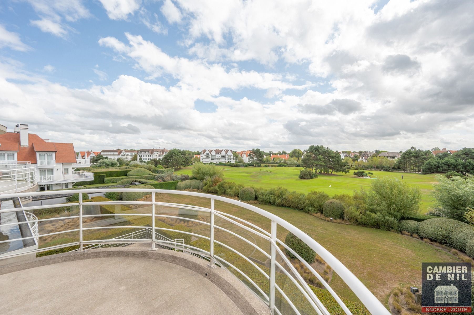 Instapklaar, ruim appartement met open zicht op de Approachgolf - Zoute foto 4