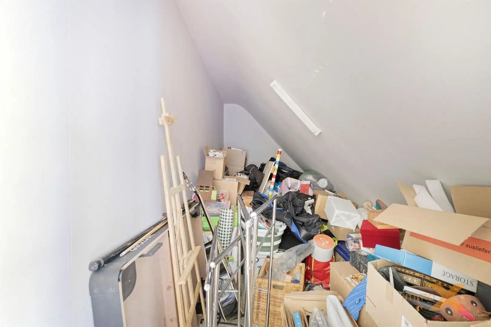 RUIME VILLA MET 4 SLPKS EN GROTE GARAGE foto 25