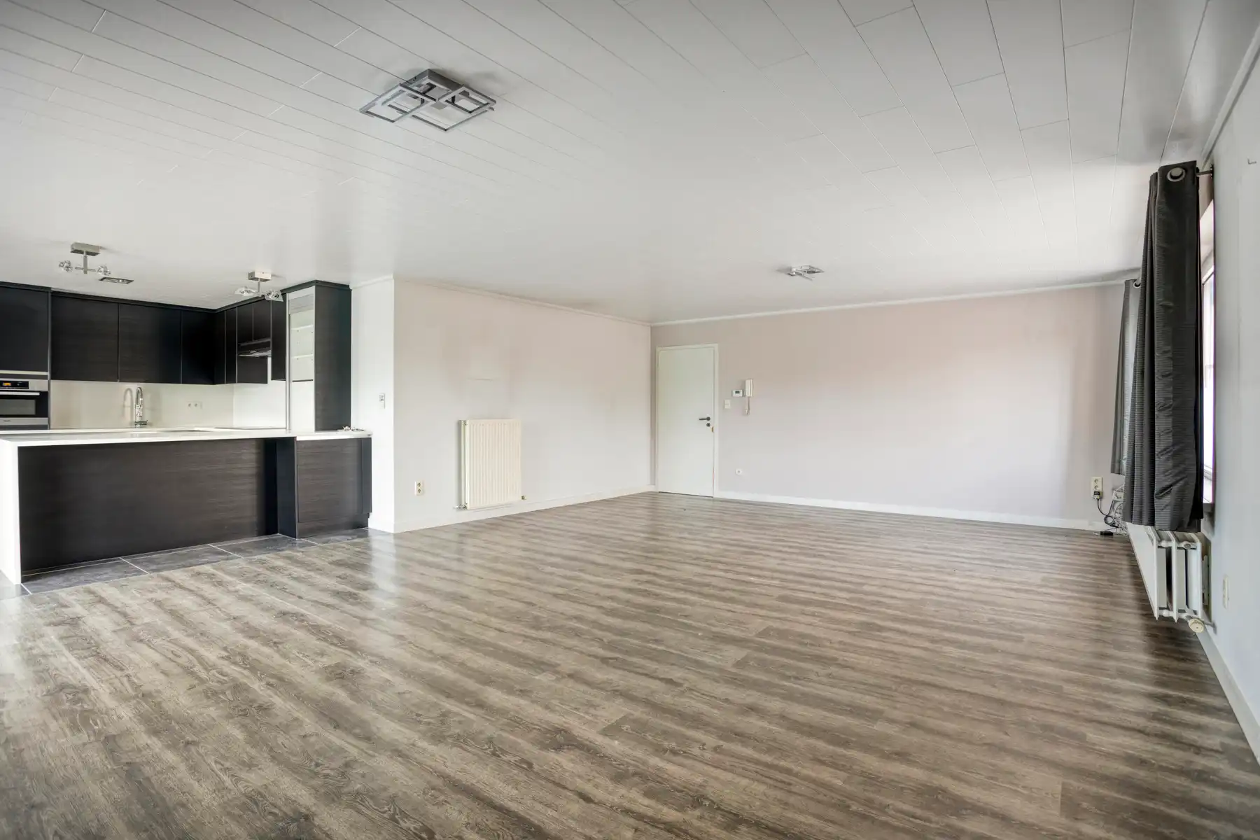 Ruim en fris appartement met 2 slaapkamers te Landen foto 3