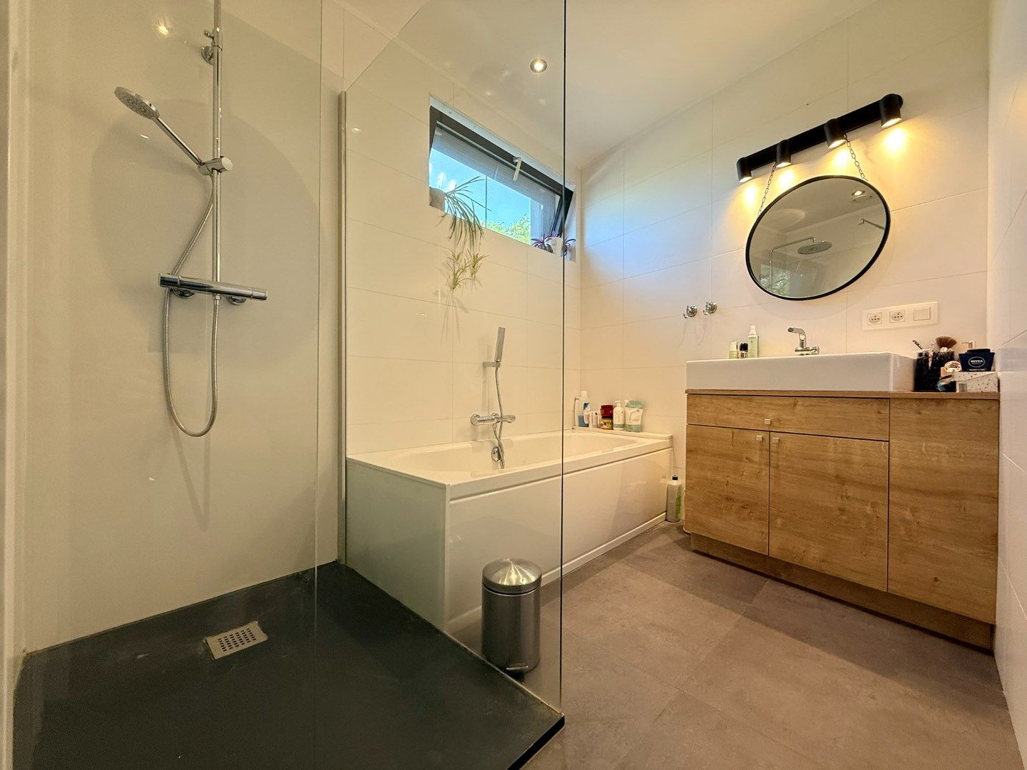 Ruime en lichtrijke woning met doordachte indeling en moderne afwerking foto 18