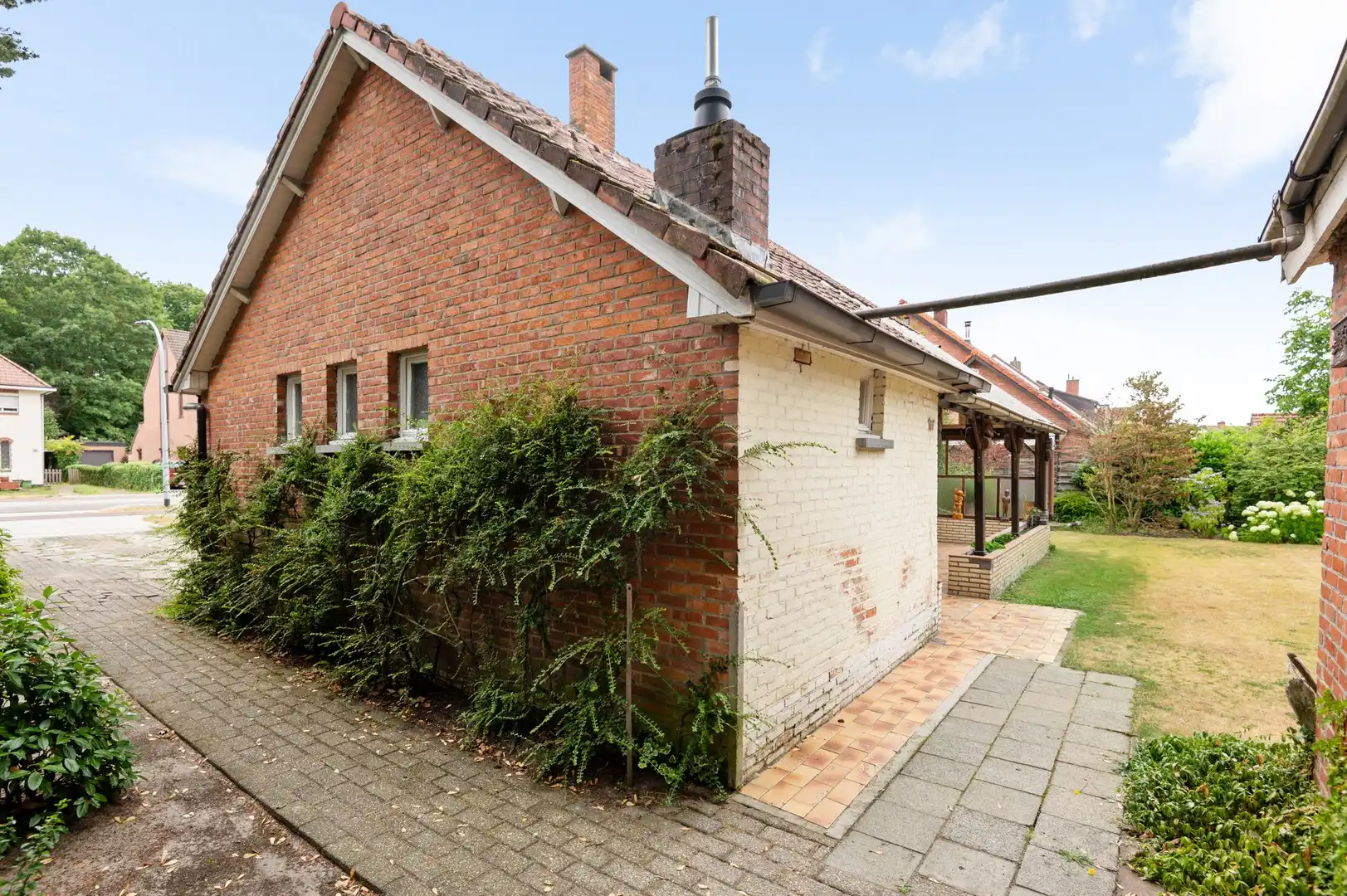 Vrijstaande gezinswoning met prachtige tuin in Brasschaat foto 7