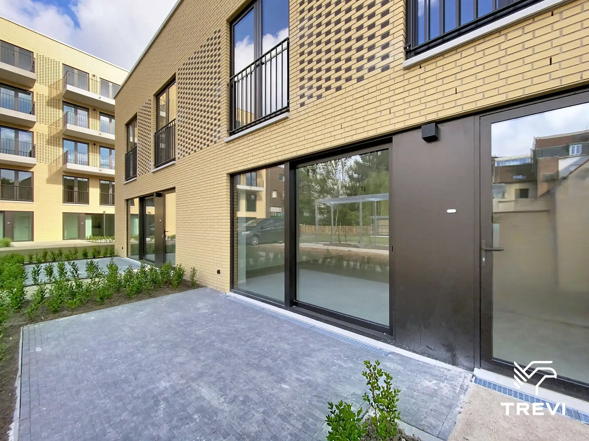 Nieuw huis met 3 slaapkamers en exterieur foto 16