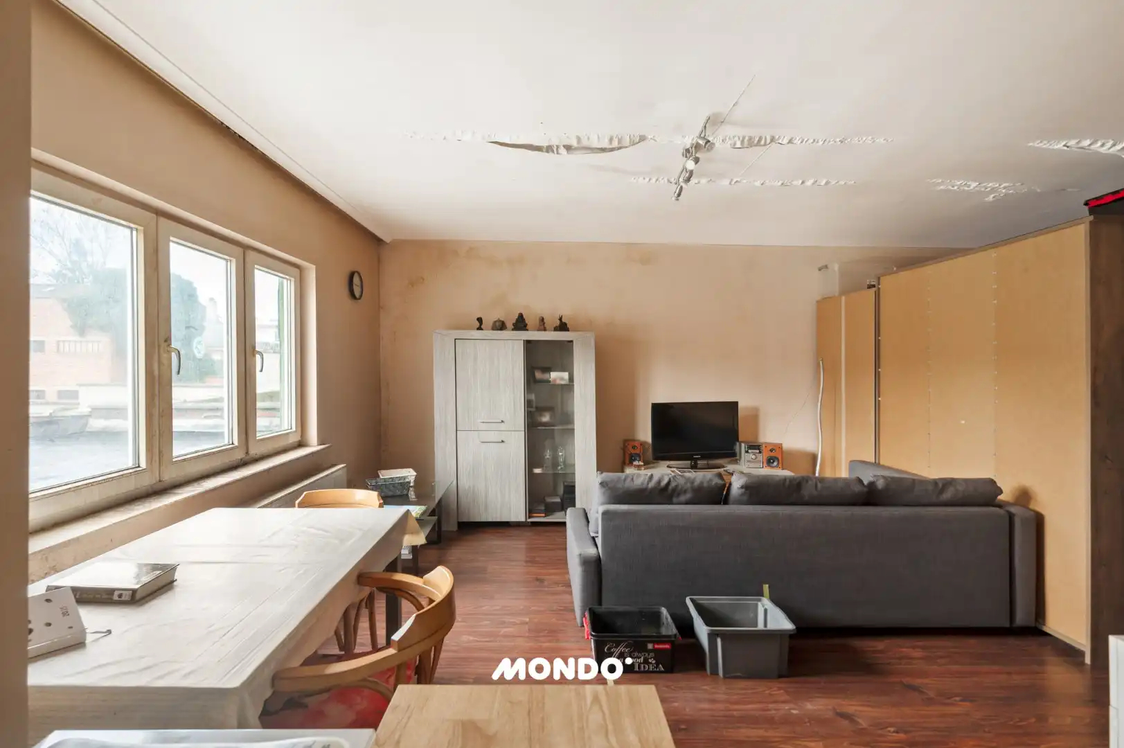 Gebouw met magazijn, appartement en studio in het centrum van Willebroek! foto 17