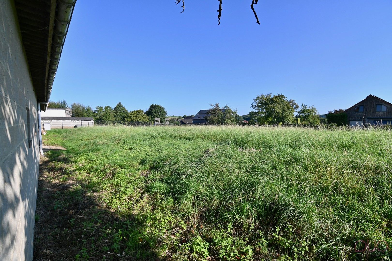 Gigantische hoevewoning  op 20a19ca met grote garage, stallen en loods van in totaal meer dan 373m2 nuttige oppervlakte foto 3