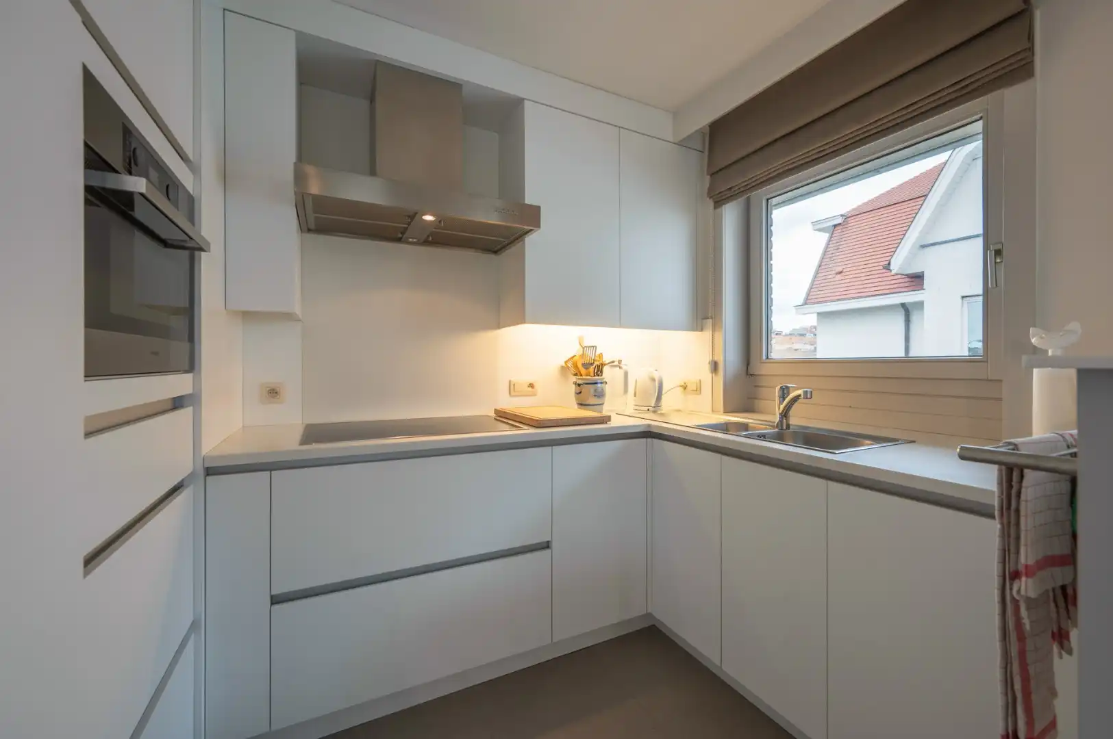 Instapklaar appartement met ruim terras met zicht op park 58 foto 3