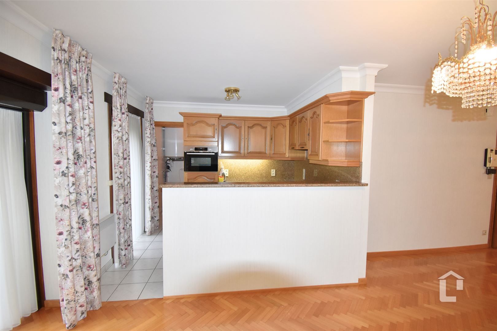 Ruim 3-slaapkamer appartement nabij het centrum van Nazareth foto 4