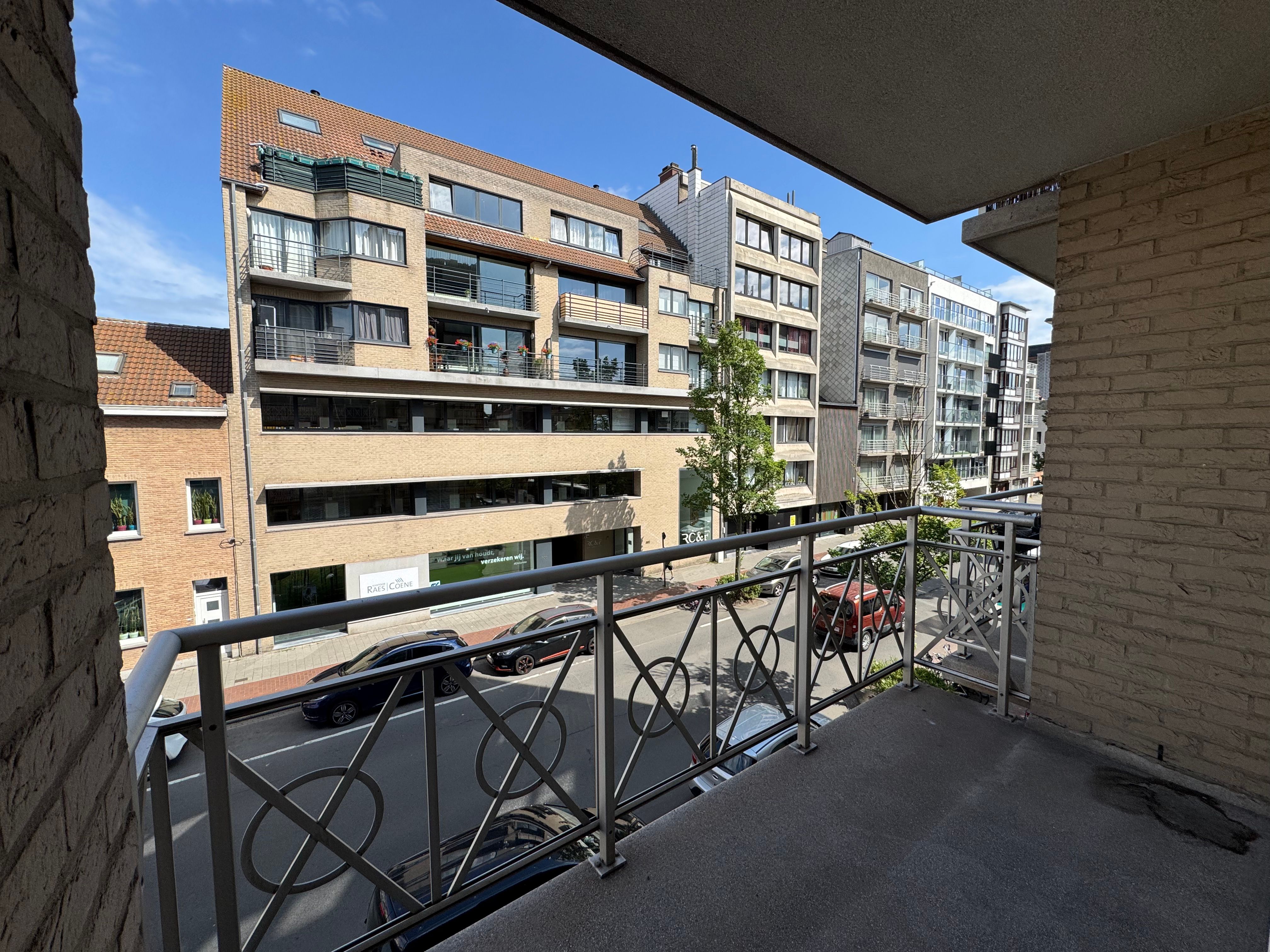 Comfortabel appartement met één slaapkamer en terras foto {{pictureIndex}}