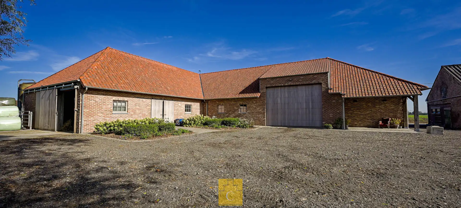 Boerderij met nieuwbouwloods (+400M2) en woning op 11.776 m² foto 4