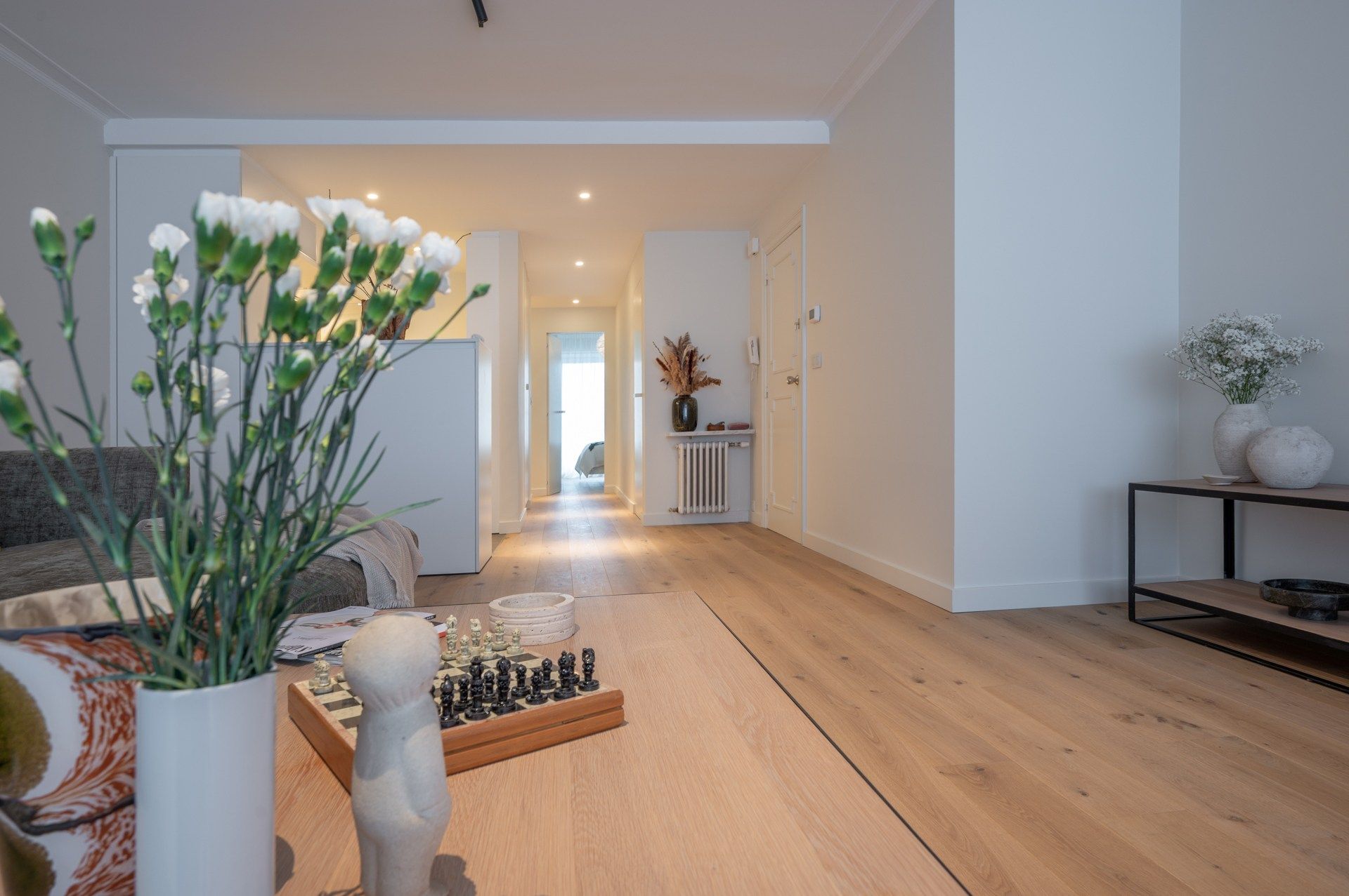 Stijlvol en volledig gerenoveerd appartement op wandelafstand van zee en het commerciële centrum. foto 12