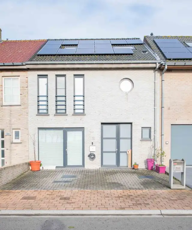 TE KOOP BREDENE AAN ZEE  foto {{pictureIndex}}