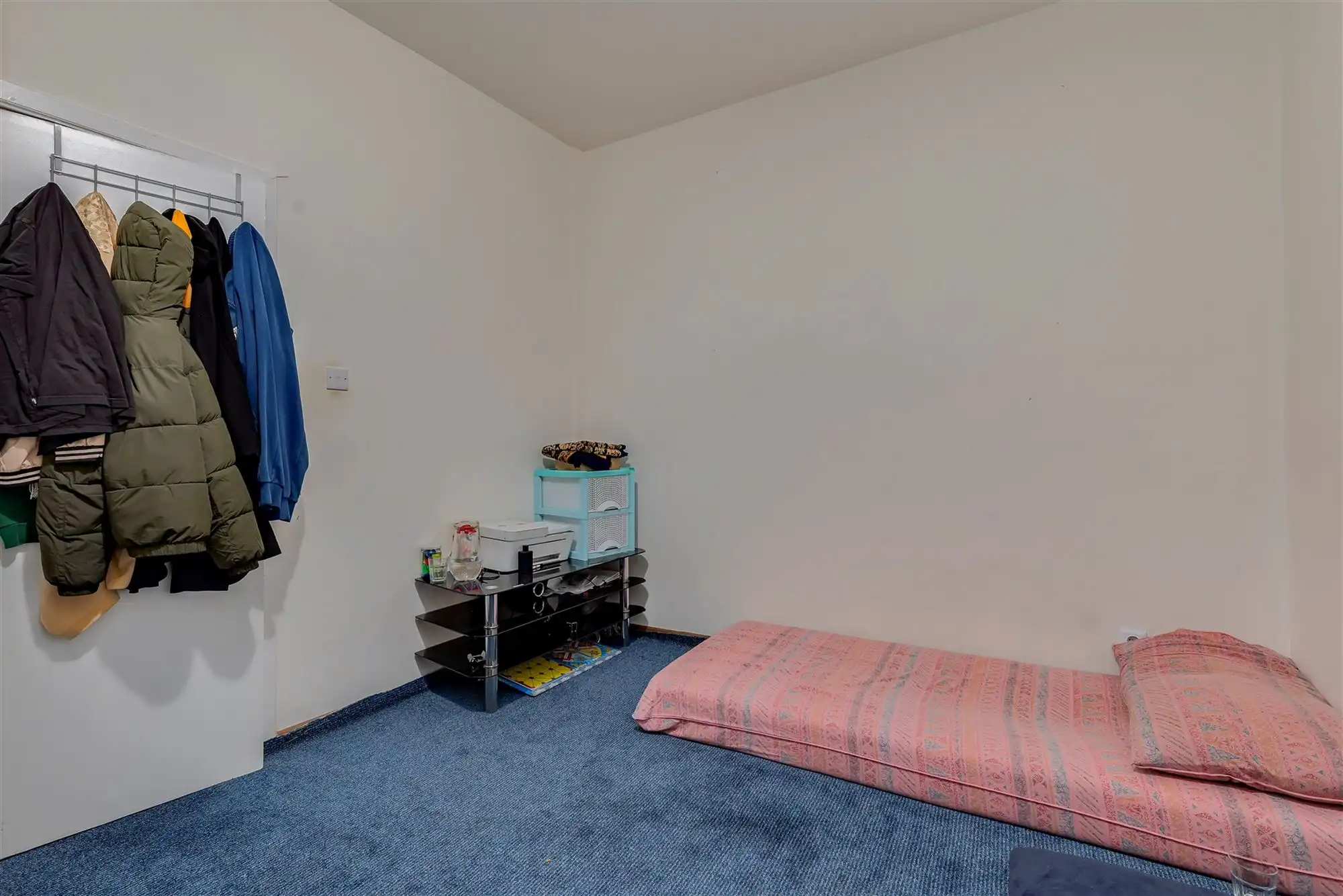 Ruime op te frissen woning met mog 4-5 slk te Berchem foto 9