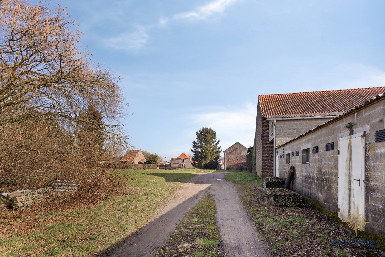 Renovatieproject: woonst met bijgebouwen en loods op 50are foto 5