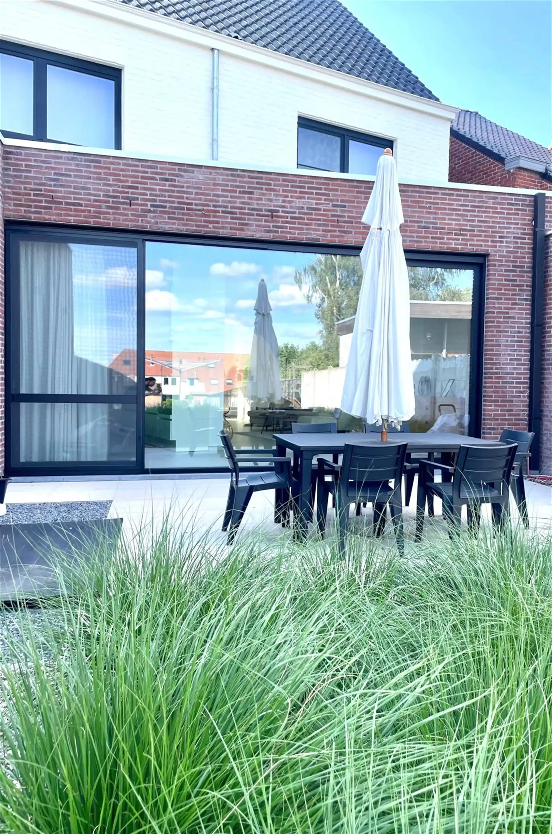 Tijdloze moderne woning met drie ruime slaapkamers  foto 12