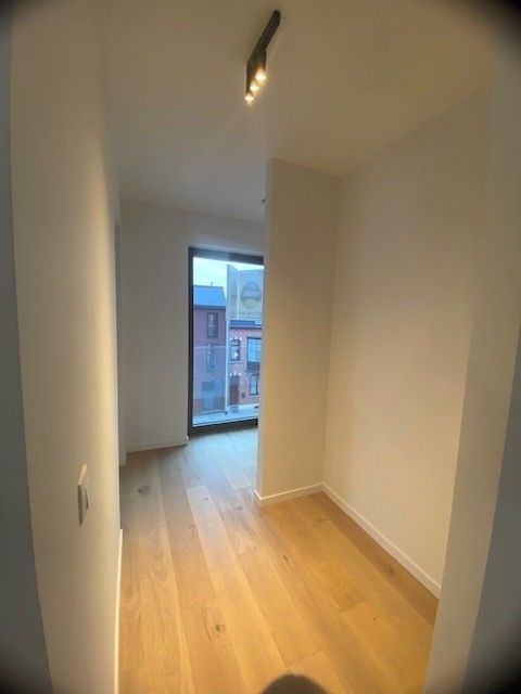 Nieuwbouw 2-slaapkamer hoek-appartement in centrum Hasselt foto 8