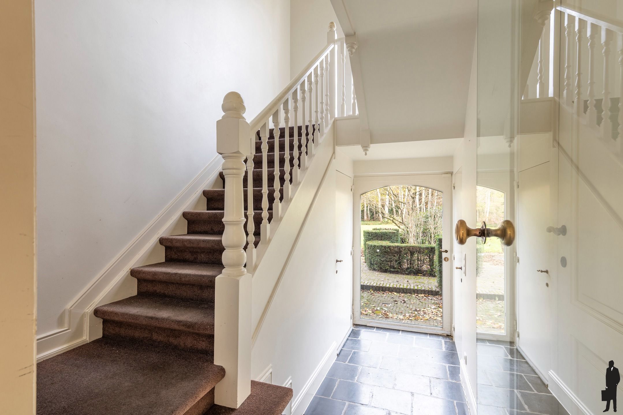 Tijdloze villa op toplocatie foto 30