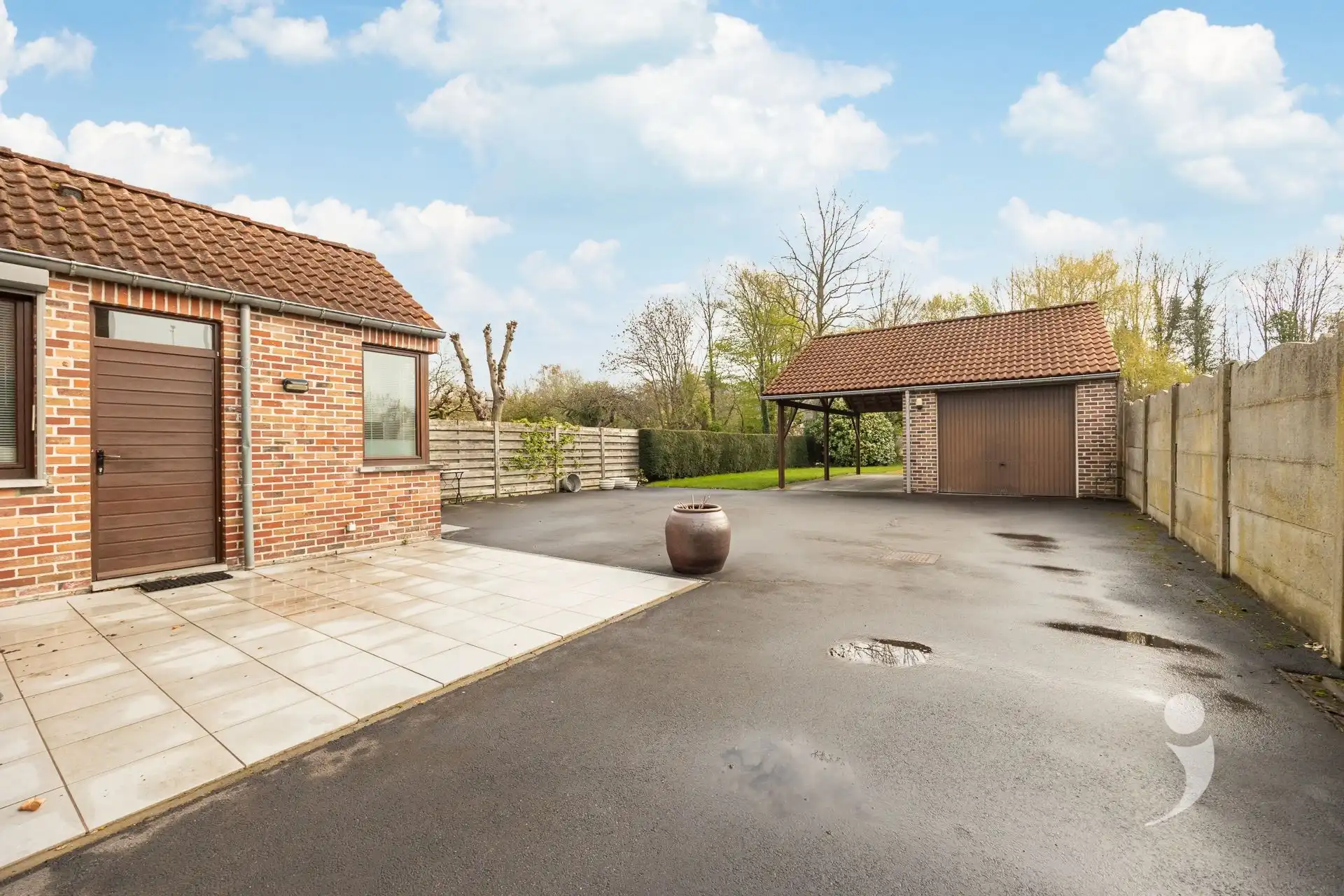 Charmante gezinswoning met uitzonderlijke tuin en weids uitzicht  foto 31