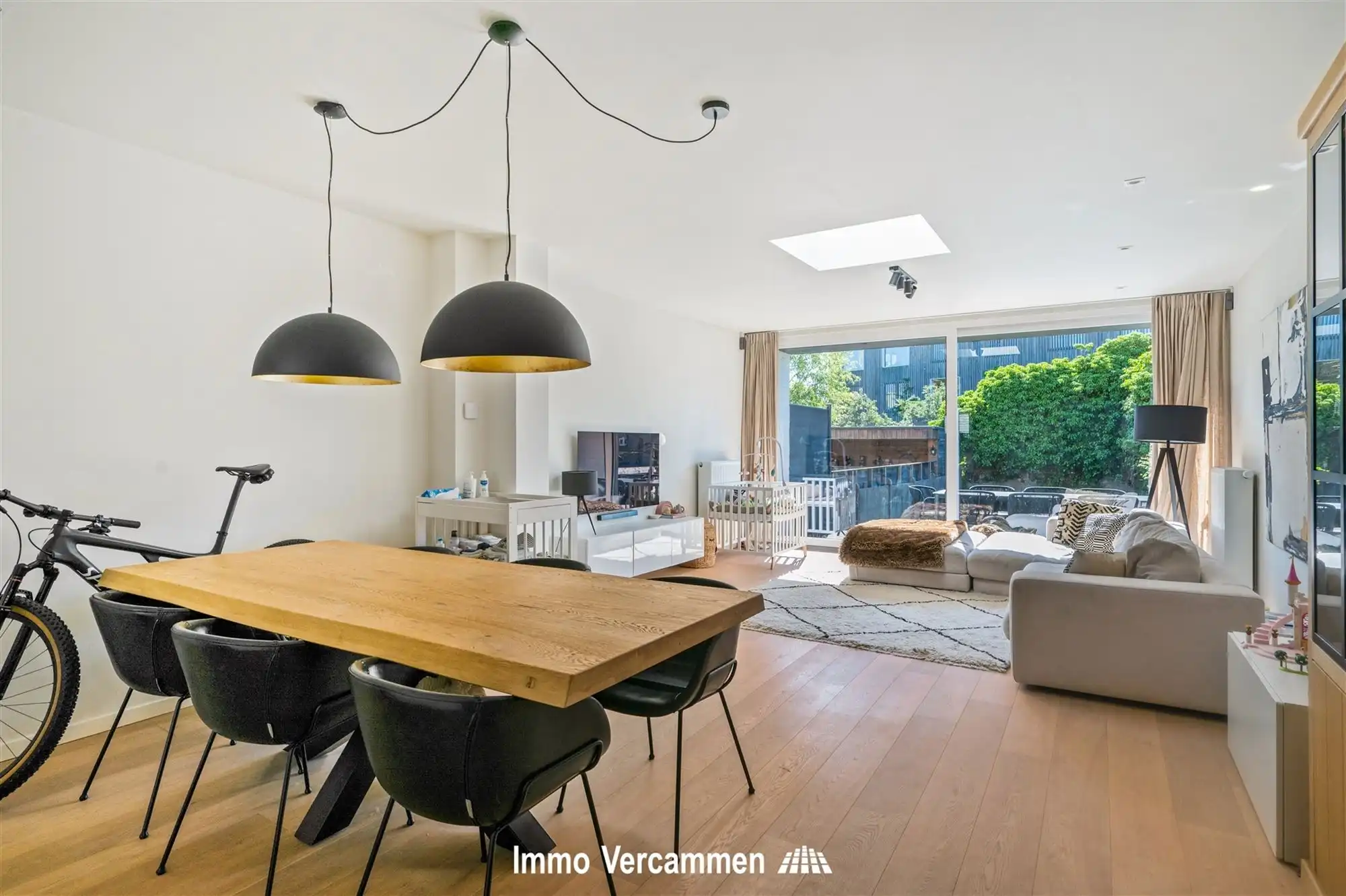 Knap afgewerkte woning, aan de vaart te Mechelen foto 5
