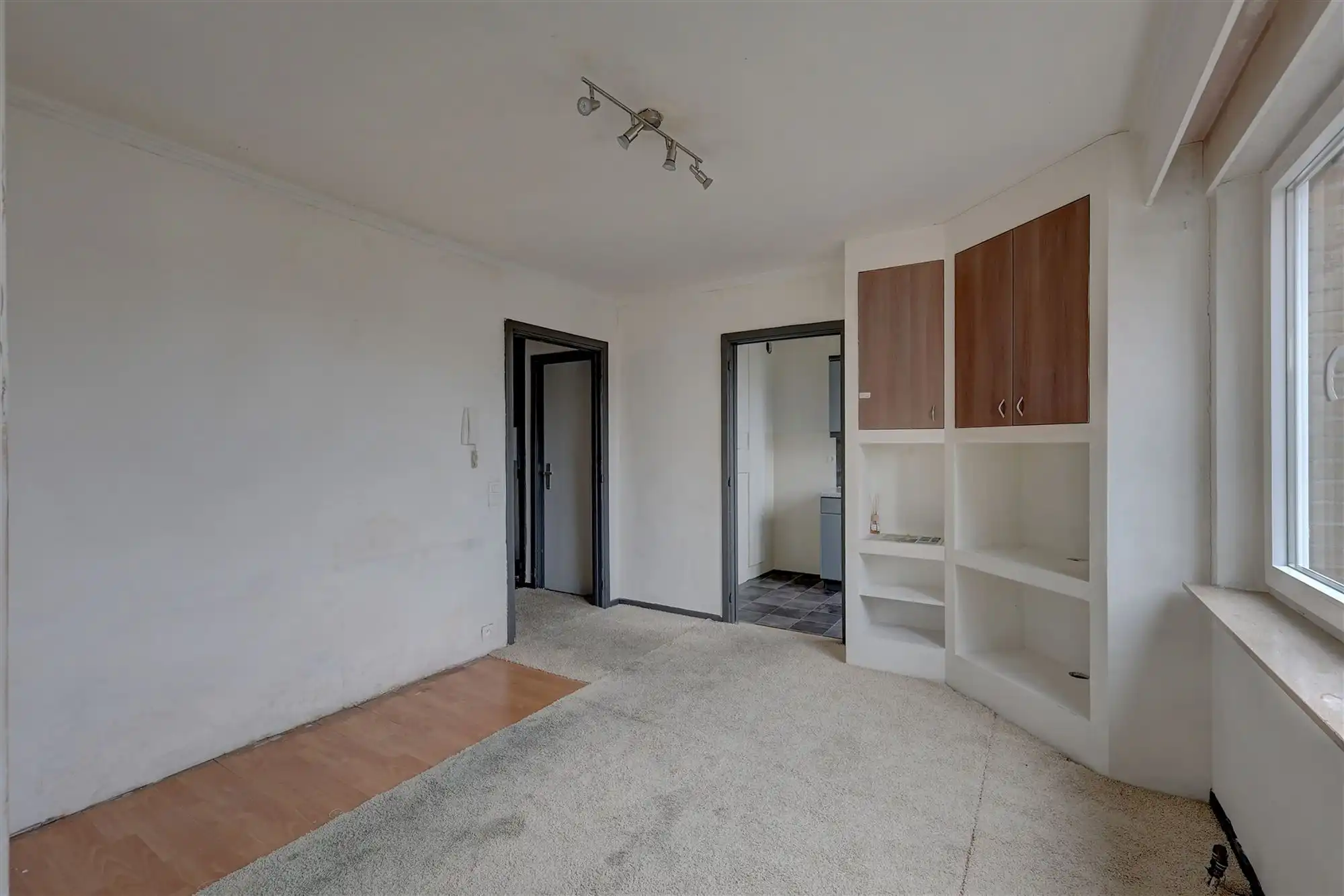 Studio met aparte slaaphoek te huur in Borgerhout foto 2