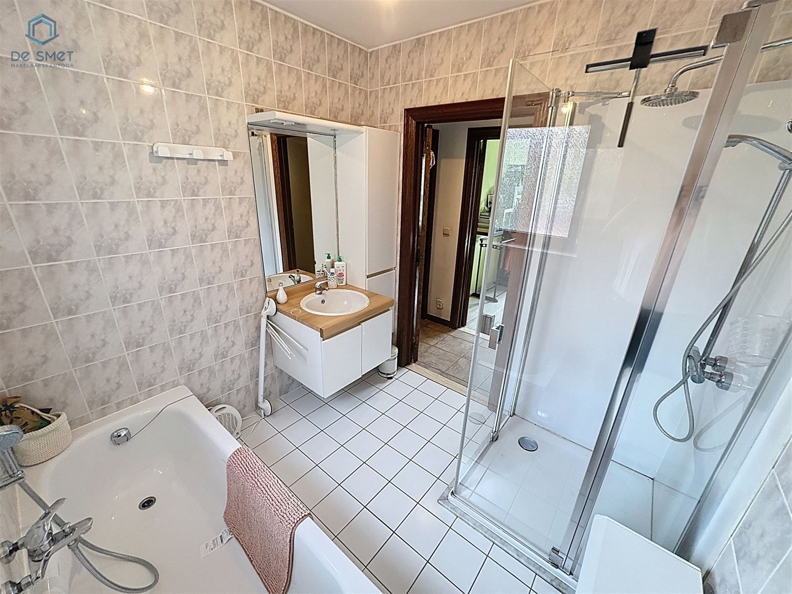 Instapklare bungalow met 3 slaapkamers, ruime tuin en veranda in hartje Moerbeke foto 18