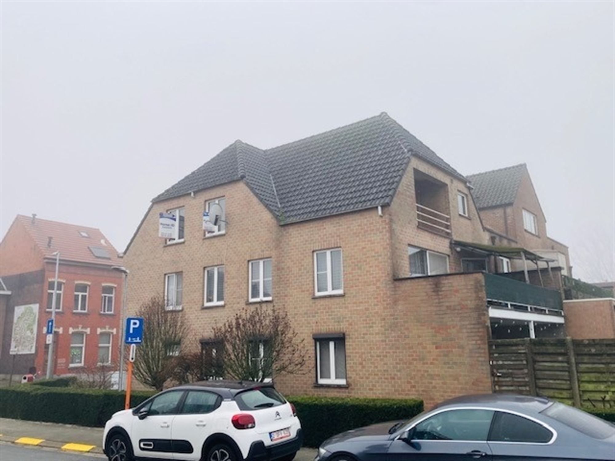 Instapklaar appartement met 2 slpks en garage in centrum  foto {{pictureIndex}}