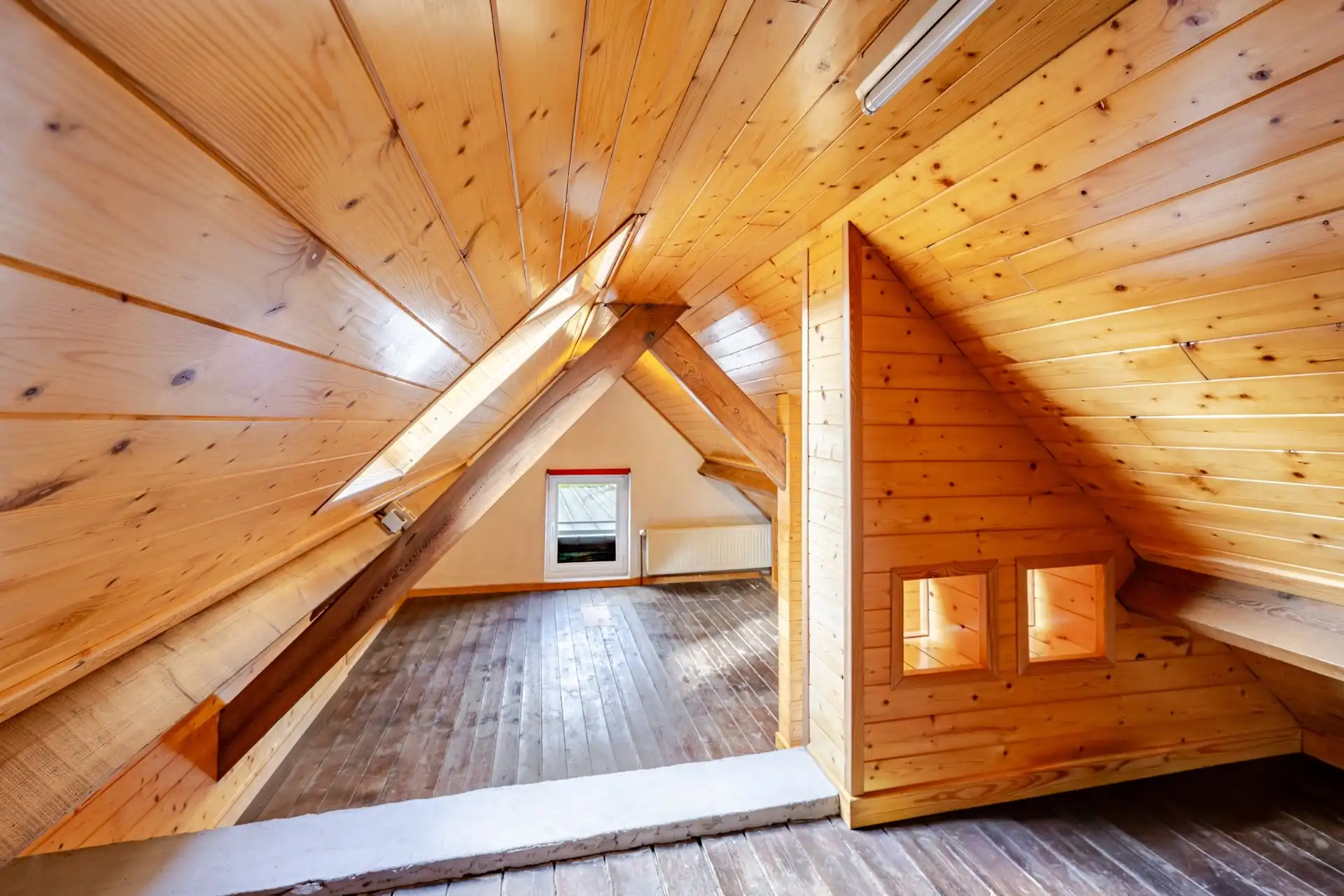 Charmante woning met grote tuin! foto 18