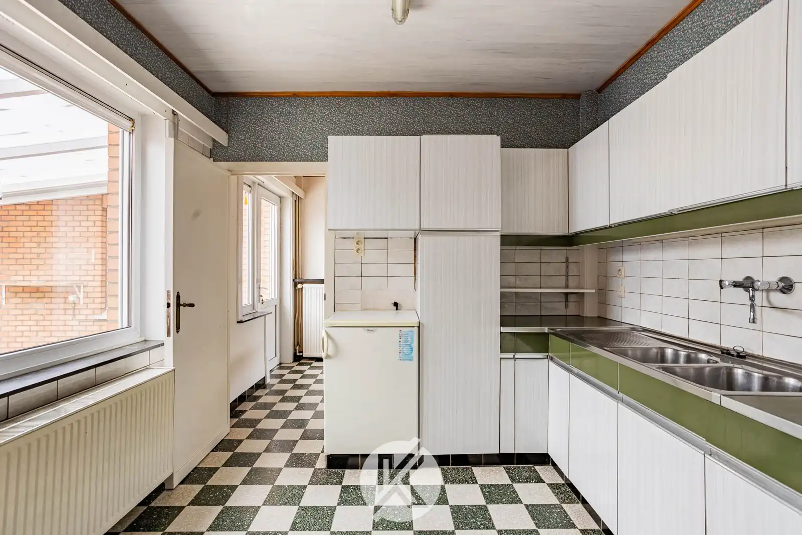 Vrijstaande, robuuste woning nabij het centrum foto 14