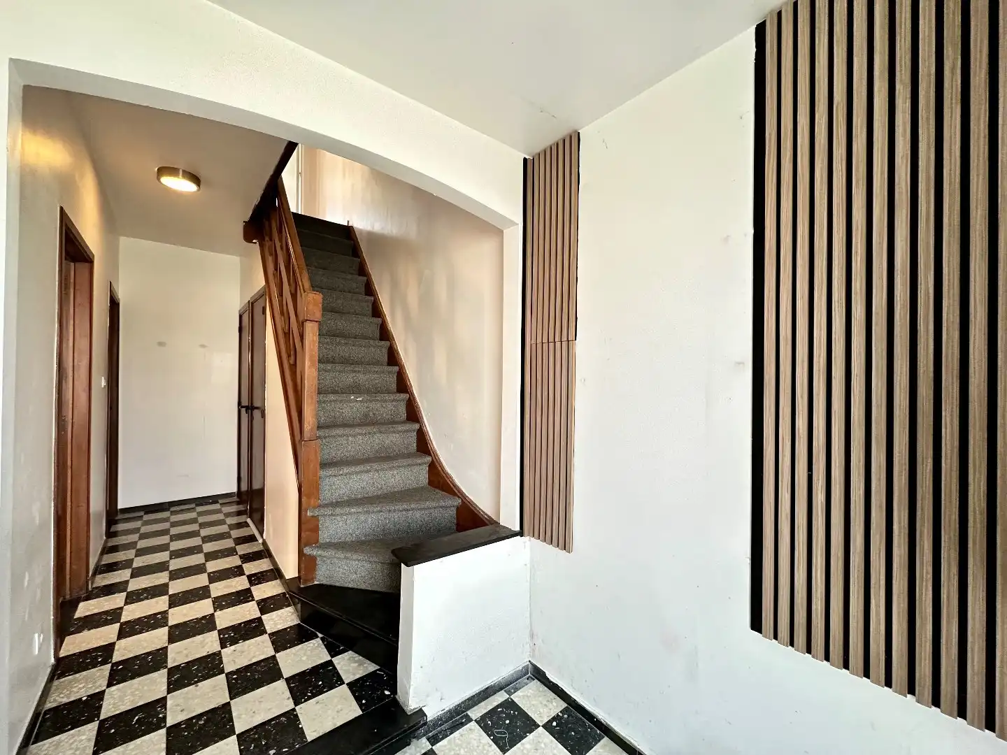 moderne halfopen bebouwing op rustige ligging nabij het centrum van Tongeren foto 2